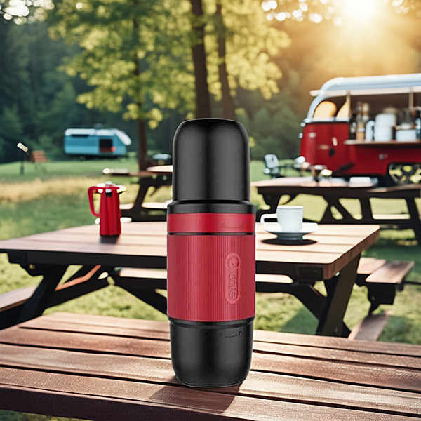 Digu adéu al cafè instantani - Aconsegueix una màquina de cafè per a campings