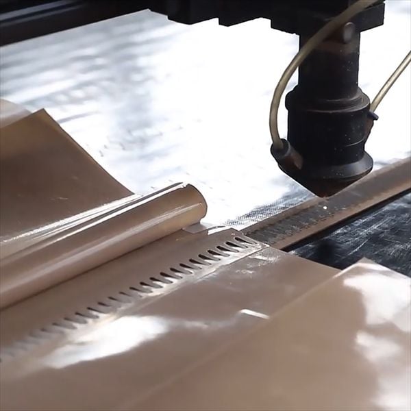 Papers On How to Use Teflon Mesh Belts