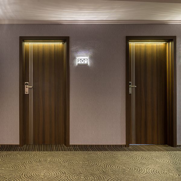 Innovations dans les portes de chambres d'hôtel