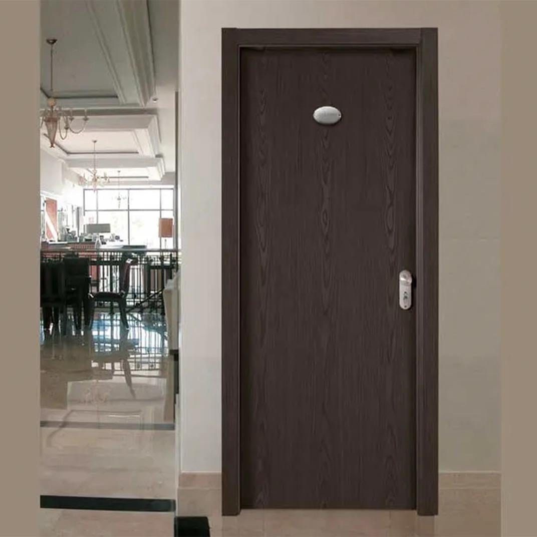 Porte coupe-feu en bois d'entrée