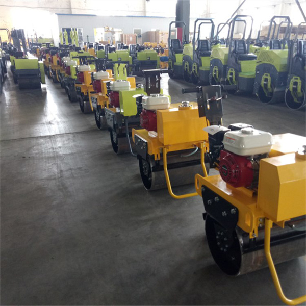Được thiết kế với người vận hành trong tâm trí, Máy ép neumatic cung cấp chuyến đi thoải mái và điều khiển dễ dàng để đạt năng suất tối đa.
