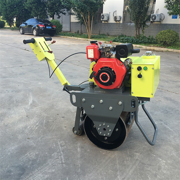 Khả năng của máy ủi đường chạy diesel tại công trường