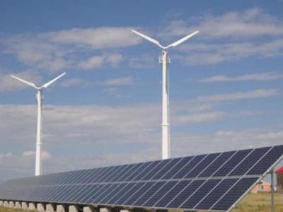 Vertical vs Horizontal Axis Wind Turbines: Which Is Better for Residential Use?