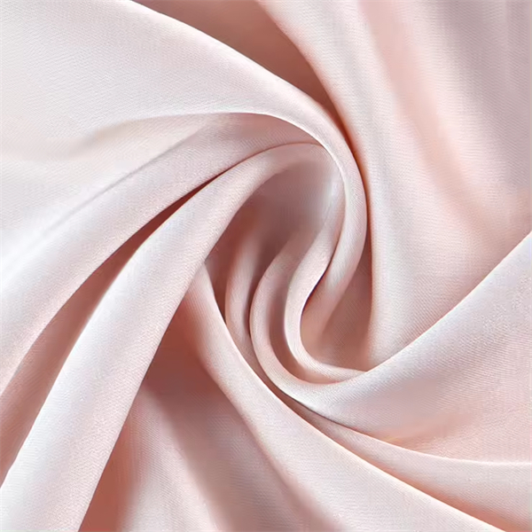 Innovation dans le polyester taffetas
