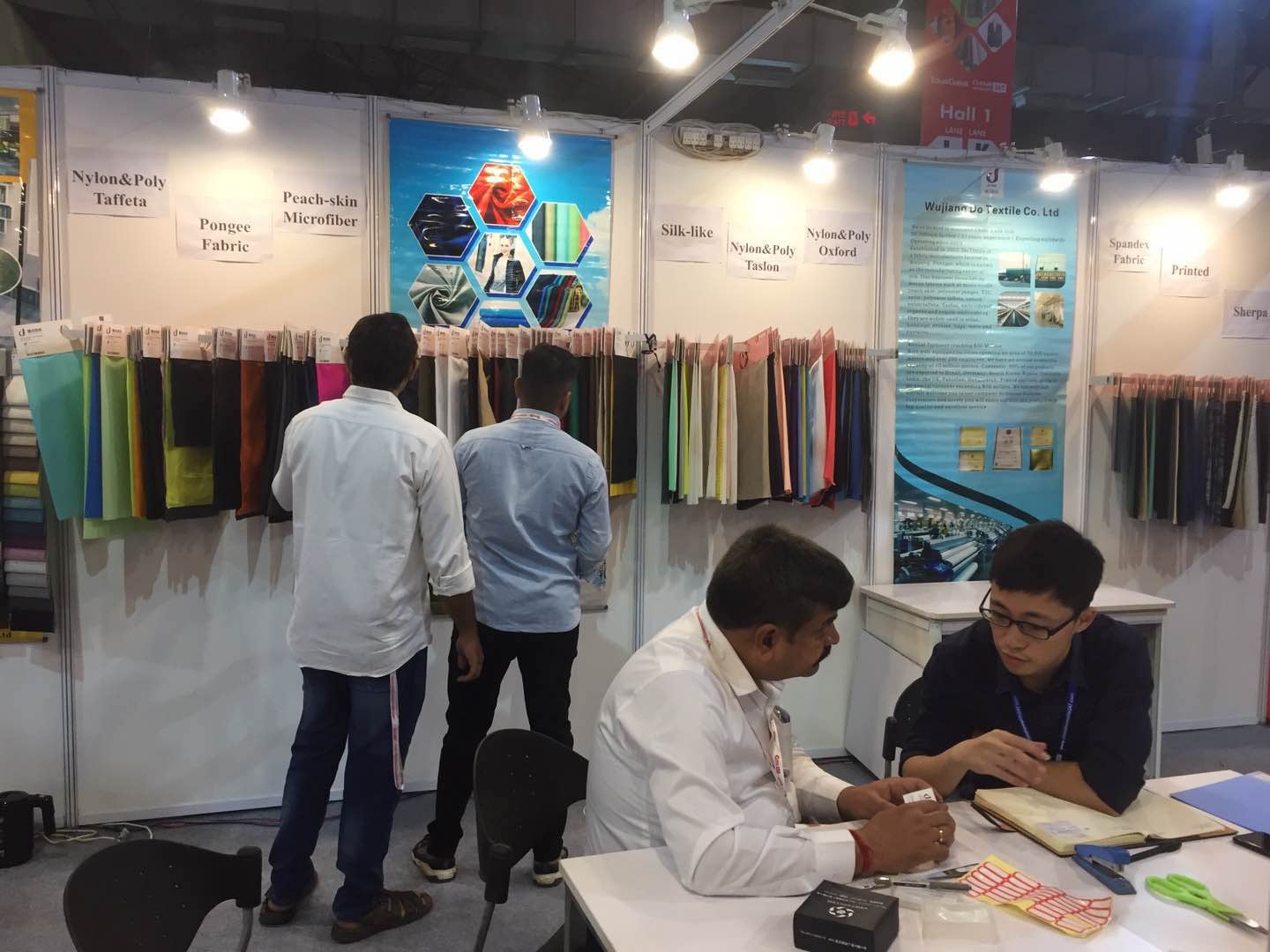 Nylon 320D nylon taslon with waterproof PU coating men winter jacket fabric supplier