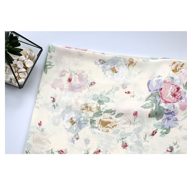 Hot sale manufacturer 100% polyester chiffon New printed fabric fasion fabric for women's dress manufacture