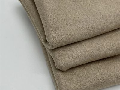 柔らかさと暖かさを高めるための起毛加工プロセス