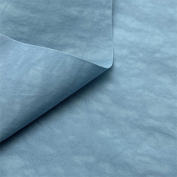 Innovation dans le matériau Polyester pongée