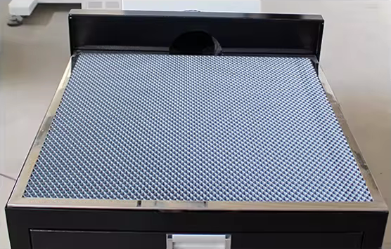 Fiber laser cutting machine Raytools cutting hand Fiber laser cutting machine Raytools cutting hand