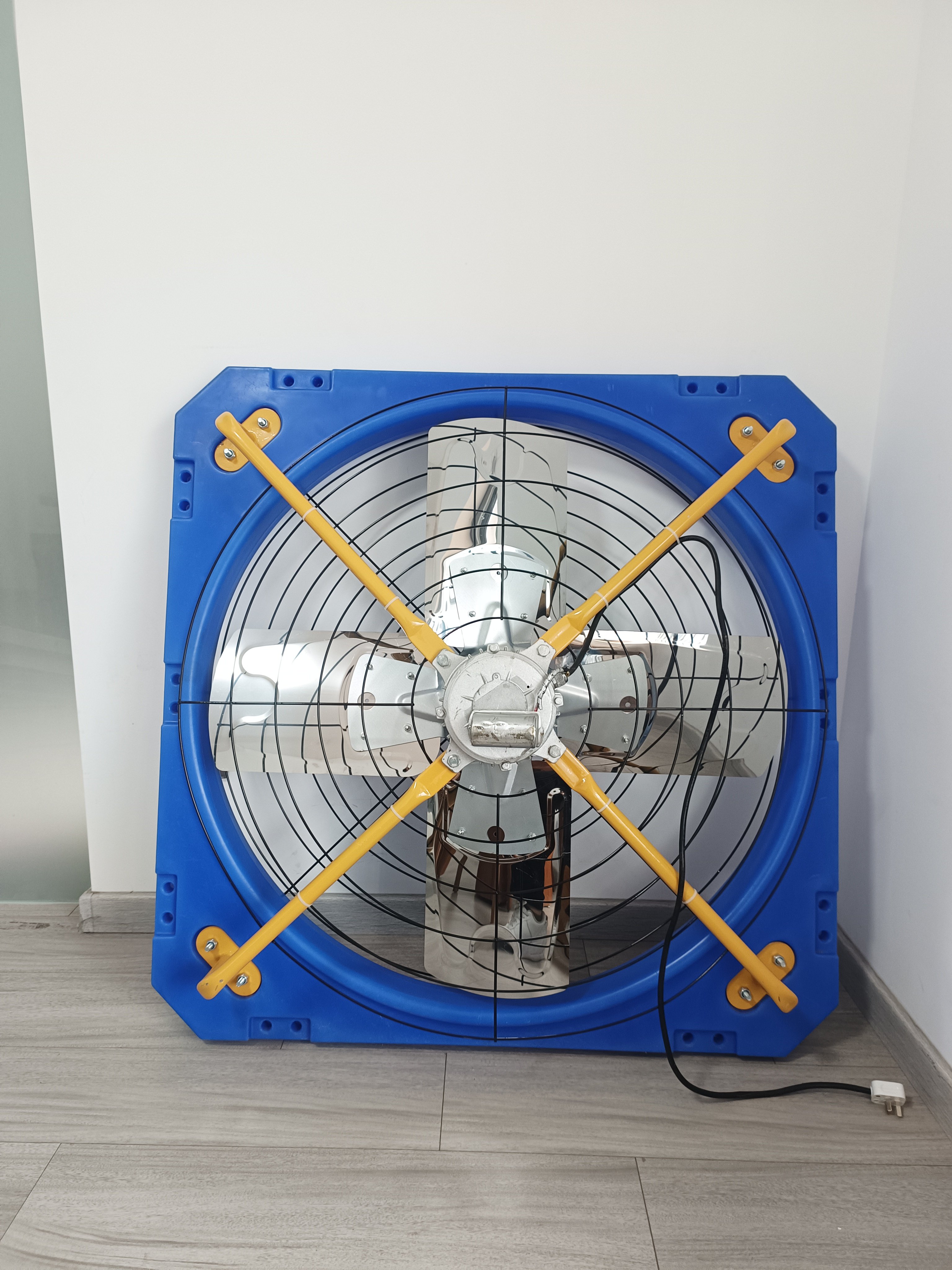 Control System Livestock Cooling Ventilation Fans For Poultry Farm Poultry Plastic Exhaust Fan manufacture