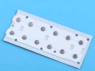Pourquoi la rétroaction tactile des interrupteurs à membrane à circuit souple améliore l'efficacité de l'utilisateur