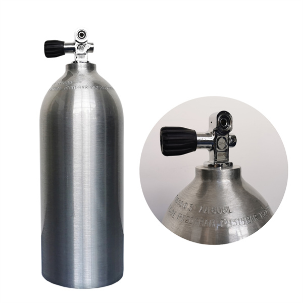 Quiet and powerful compressor for a comfortable diving experience
