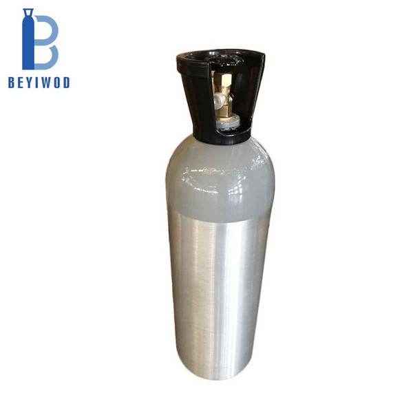 The Advantages of a Large CO2 Tank for Bartenders and Bar Owners.