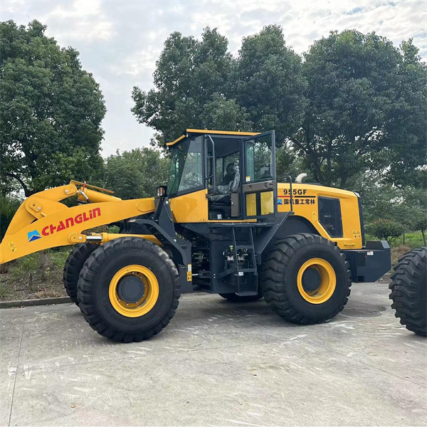 Exploring the Capabilities of the 5 Ton Wheel Loader