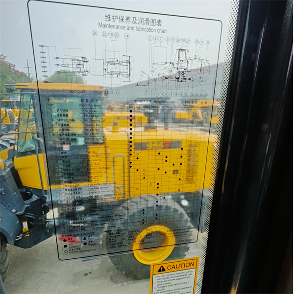 Como um carregador frontal pode revolucionar as operações do seu canteiro de obras
