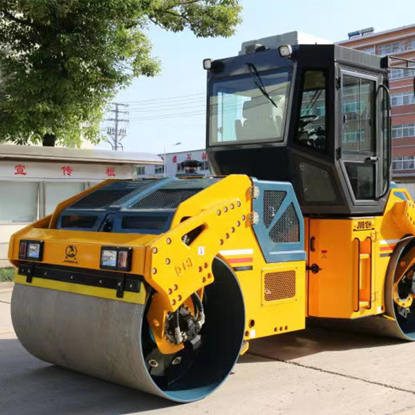 The Importance of Properly Maintaining Your Asphalt Vibratory Compactor