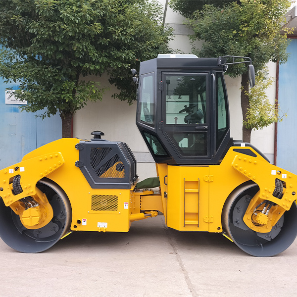 Why Asphalt Vibratory Compactors are Essential for Road Construction