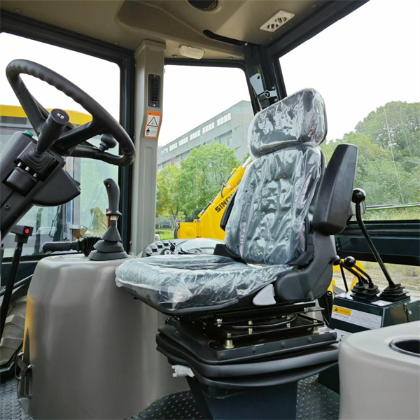 How Advanced Motorgraders Revolutionize Heavy Equipment Technology