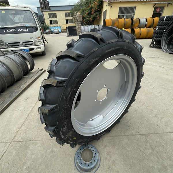 Elevate Your Customers' Driving Experience with Our Premium 15 Inch Wheel Trims