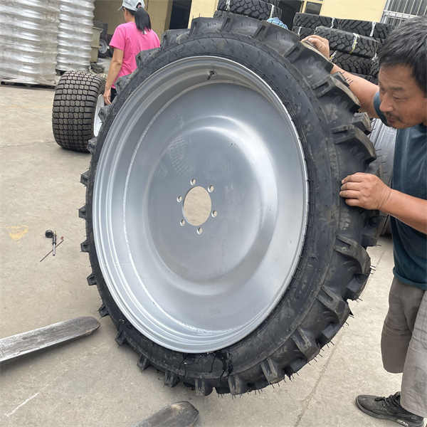 عزز أداء شاحنتك باستخدام أطواق مخصصة تناسبها بدقة