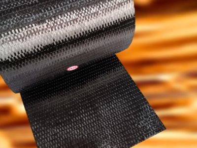 Comment les produits en fibre de carbone peuvent-ils aider à réduire le poids dans les applications structurelles ?