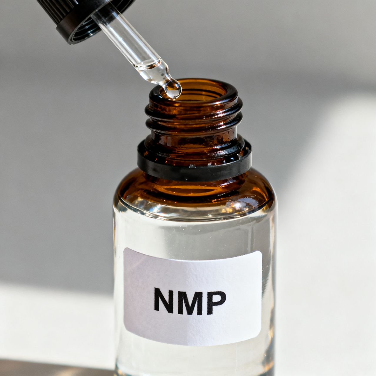 تامین کننده قابل اعتماد N Methylpyrrolidone با قیمت رقابتی