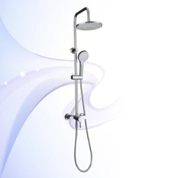 Modernisieren Sie Ihr Badezimmer mit einem goldenen thermostatischen Mixer für das ultimative Dusch-Erlebnis.