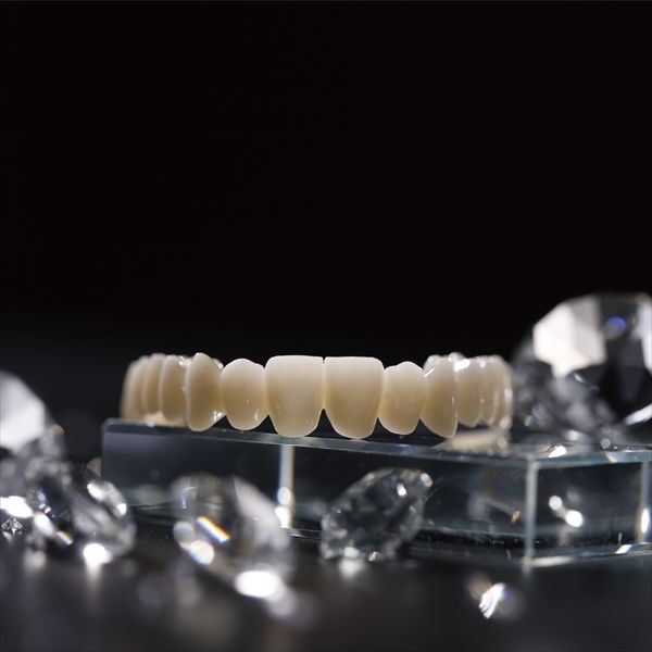 Un Material Fuerte y Duradero para los Dientes