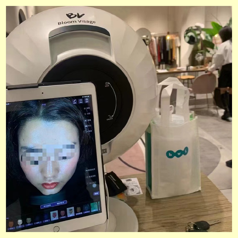 The advantages of investing in a professional mesotherapy machine for your beauty business.