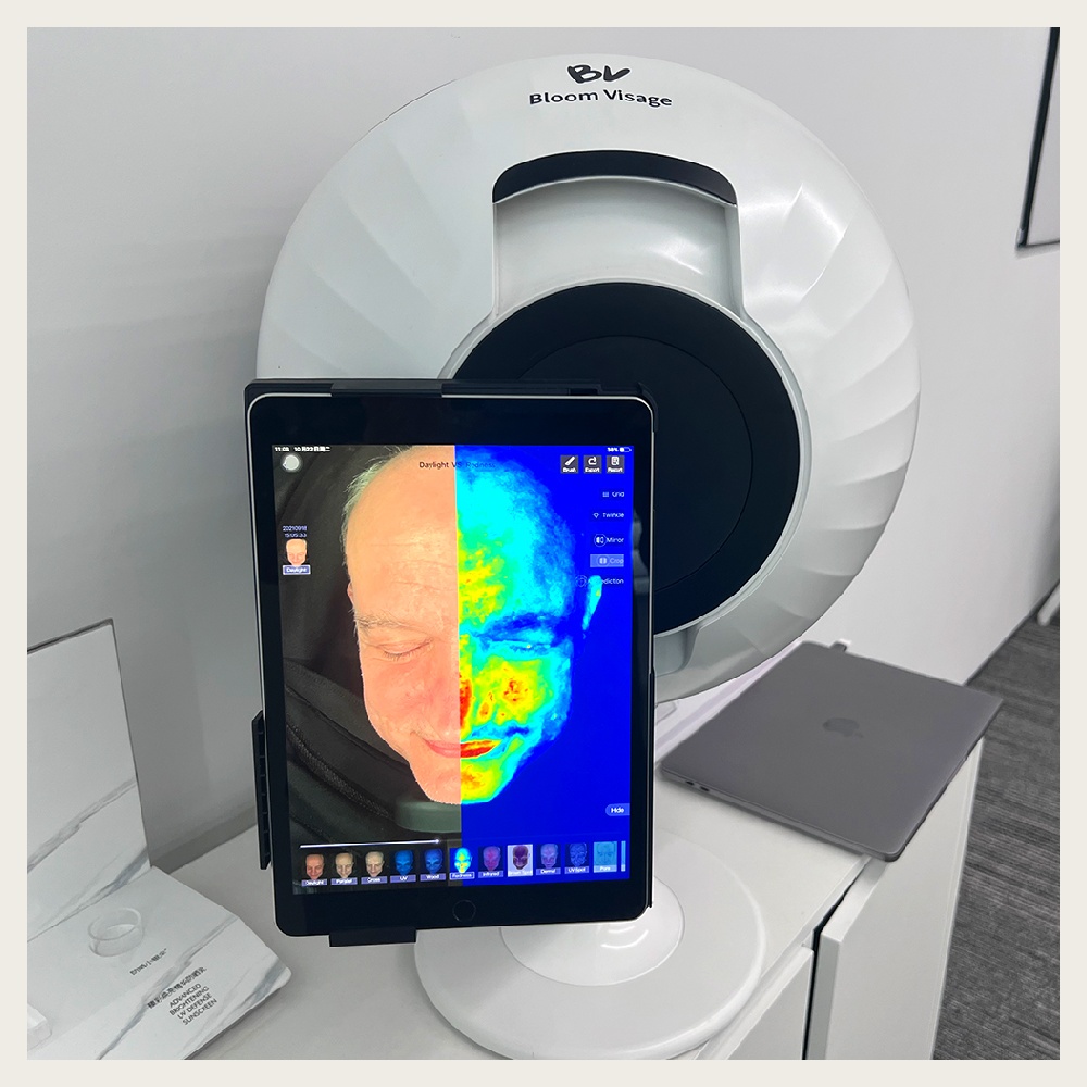 Upgrade Your Beauty Arsenal with Facial Scanner Skin Analyzer