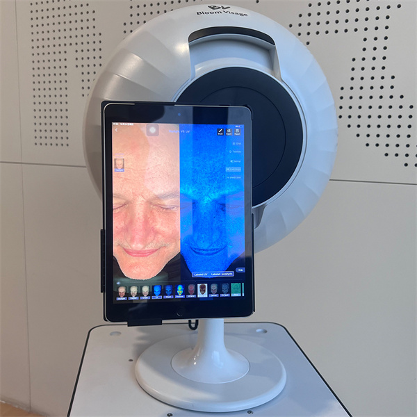 Achieve your best skin yet with the help of a skin scanner machine