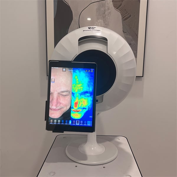 Potenzia e raffina i tuoi tratti naturali con la tecnologia avanzata