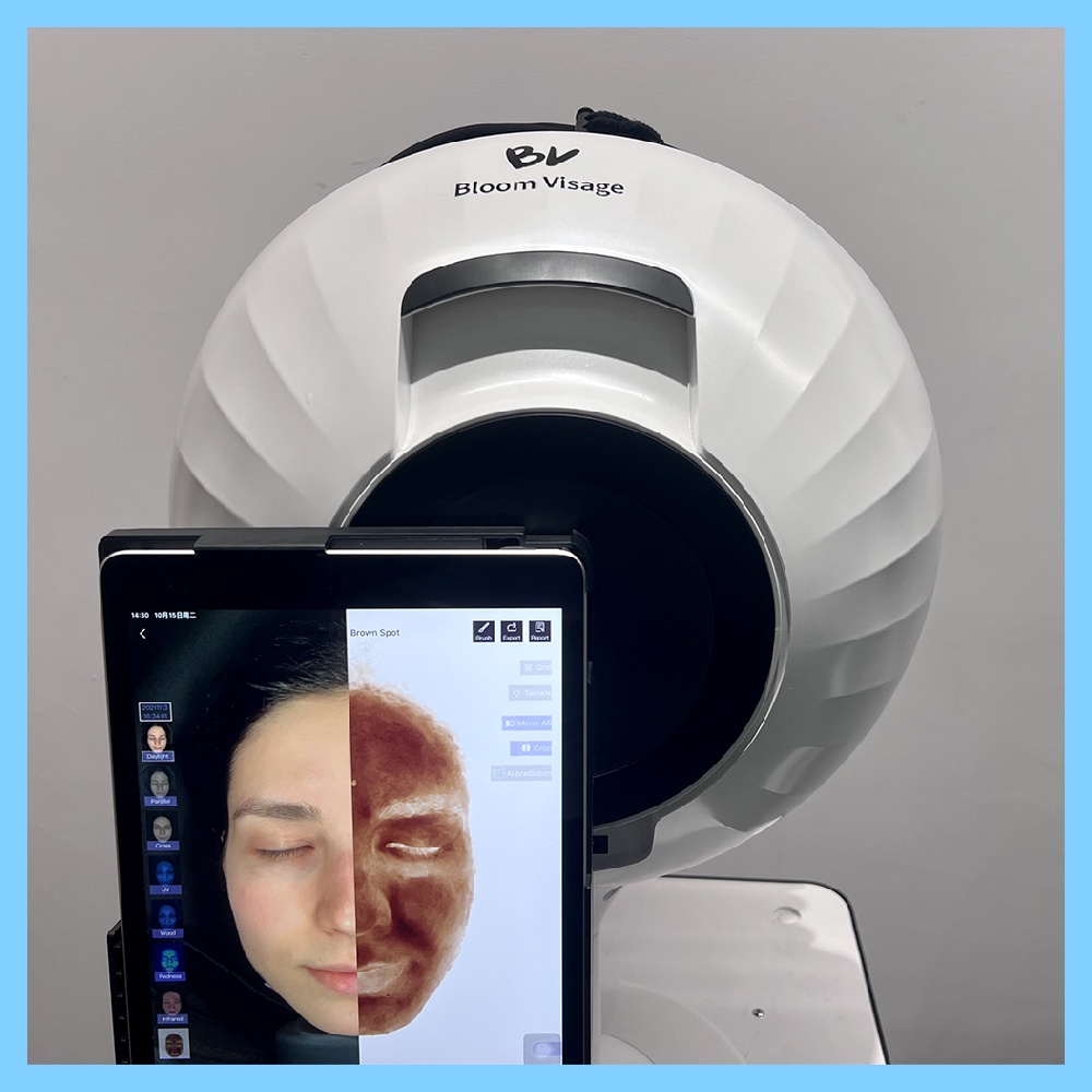 Understanding the Results of a Woods Lamp Skin Analysis