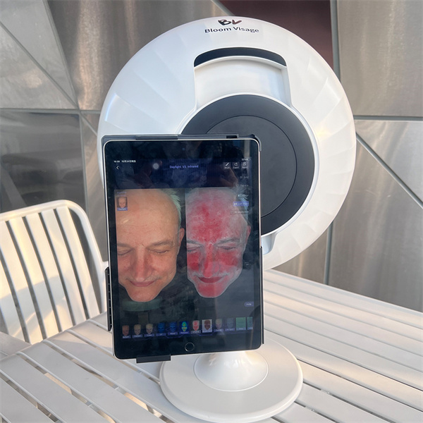 Get the most out of your products with a skin analyzer magnifier
