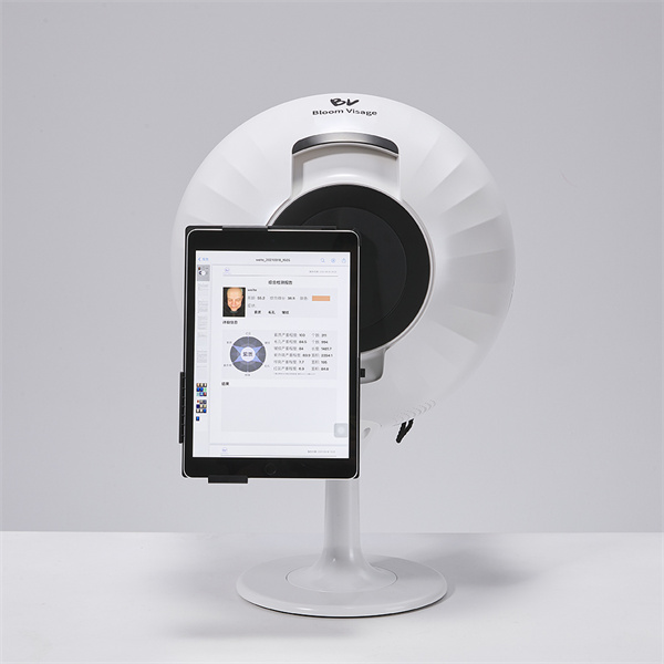 Achieve Beautiful, Radiant Skin with the Help of a Smooth Skin Analyzer