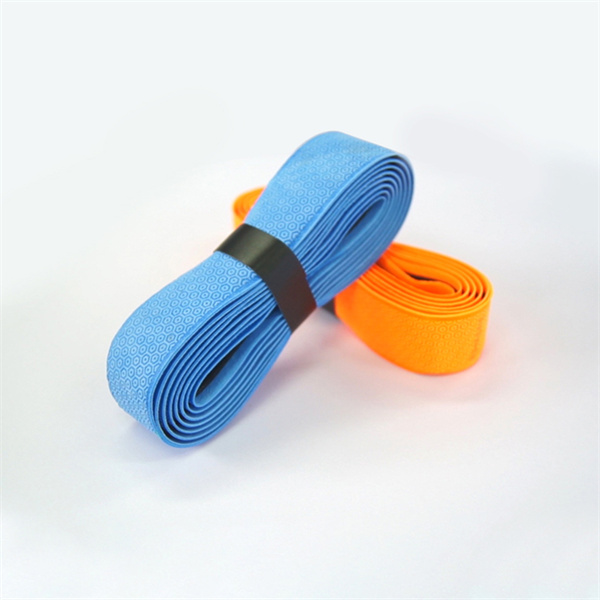 Des conseils pour maintenir la poignée de la batte de softball pour assurer une performance durable.