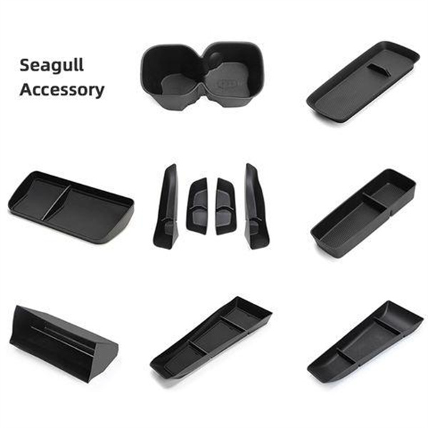 Accessorize Your Outfit with Seagull Jewelry and Scarves
