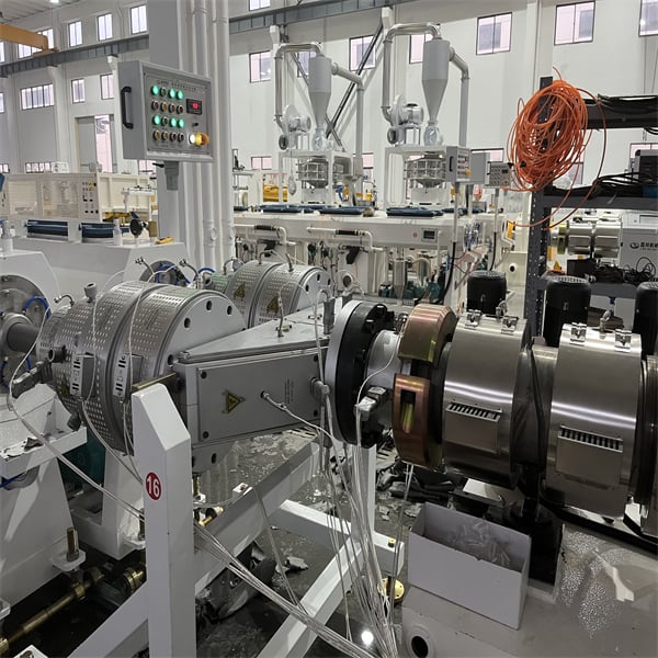 Gestroomlineerde PVC-produksie met innovatiewe masjienetechnologie