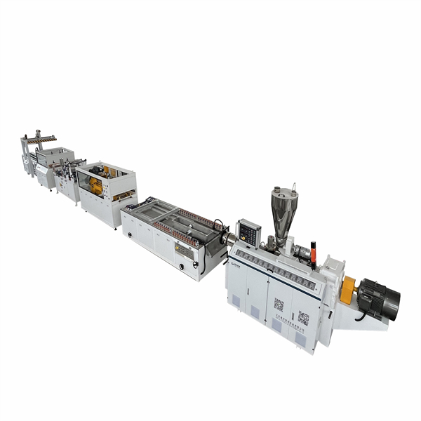 Producere eficientă a tuburilor cu mașini extrudere