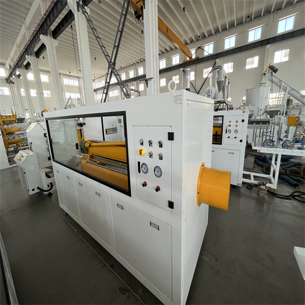 Miktabilment ta' bord ta' PVC extruded ma' oħrajn materjali għall-biżoġ tiegħek