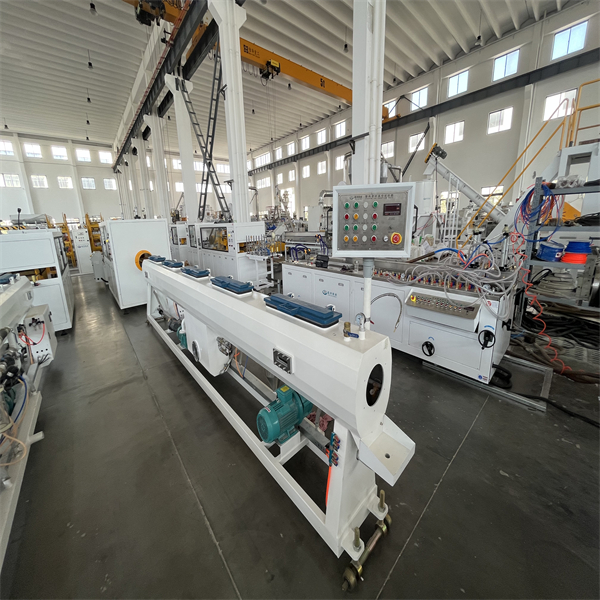 Il-versatilità tal-bord ta' PVC extruded fil-signaġġi u l-avizzament