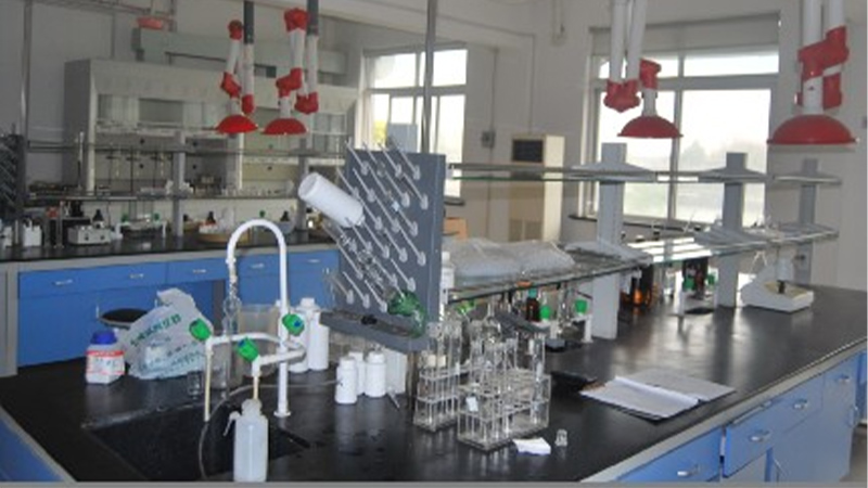 Laboratorium Kimia Profesional