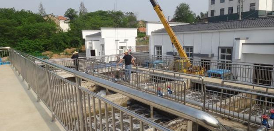 Industrielle Wasseraufbereitung&Papierherstellung