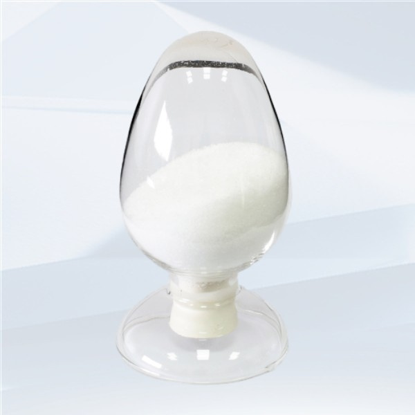 Siga las regulaciones y directrices para el manejo y transporte de la cloroacetamida