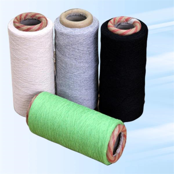Ang Pinakamahusay na Yarn para sa Lambot at Maihahangin na Socks