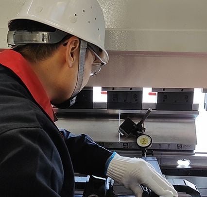 Tre Grandi Piante di Lavorazione dei Metalli