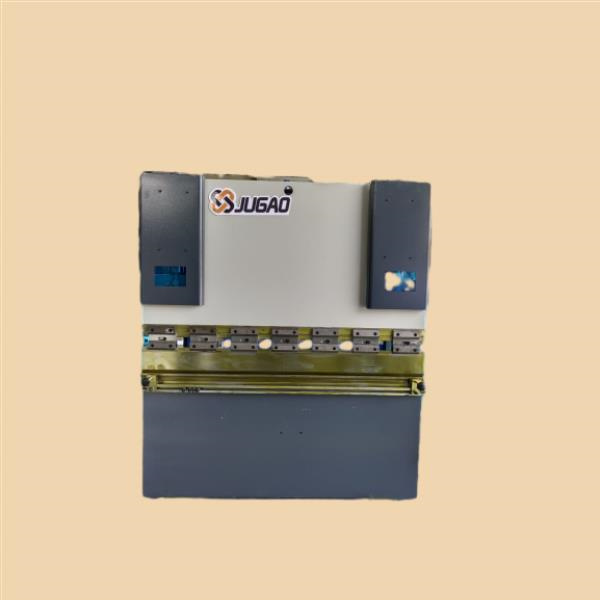 The ultimate tool for shaping and forming metal - the hydraulic press break