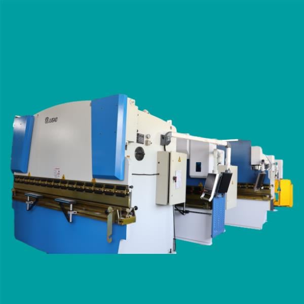 Sperimenta un Controllo e una Libertà Assoluti con la Nostra Piegatrice CNC