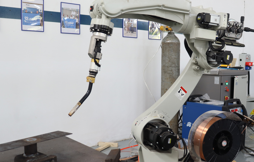 Choosing the right welding robot can double both welding quality and production capacity!