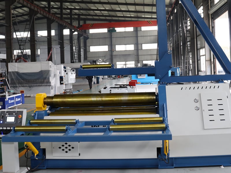What does the yield strength of a CNC plate rolling machine refer to? How should the machine be maintained on a daily basis?